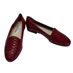 NWOT Trotters Red Woven Leather Liz Basketweave Slip-On Loafers Size 7